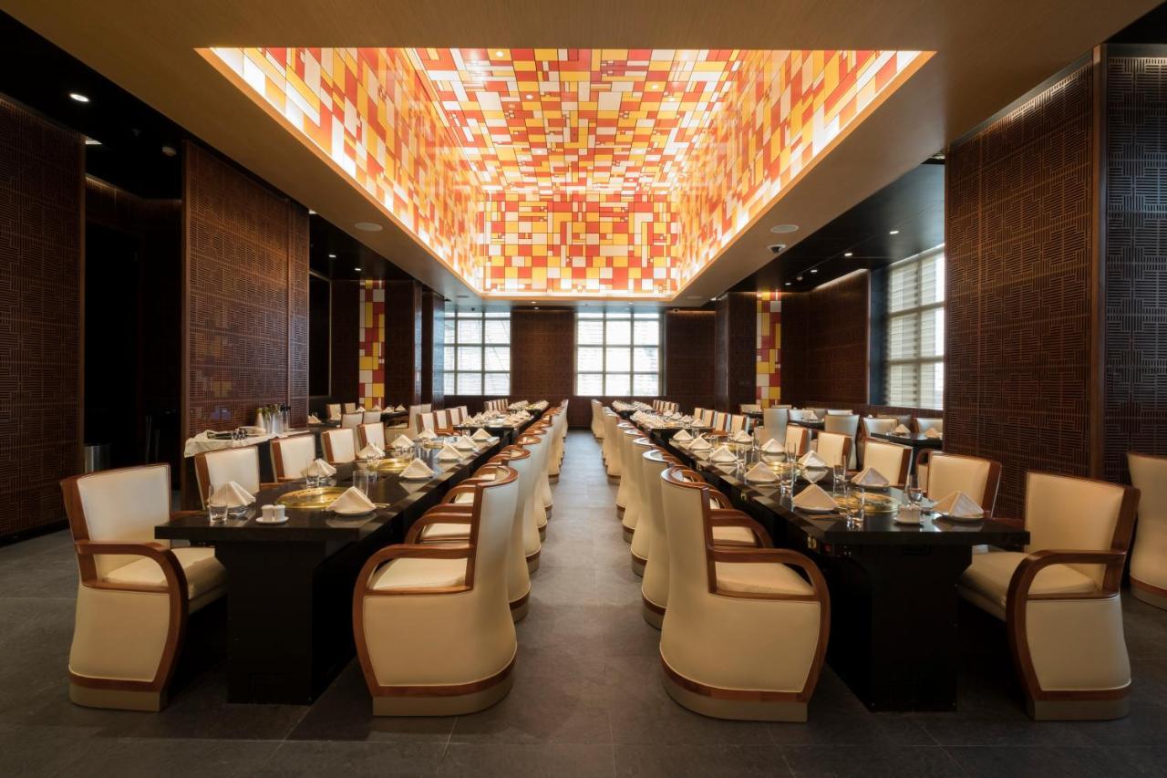 โอะกะดะ มะนิลา Hotel ปาไซ ภายนอก รูปภาพ The interior of the restaurant