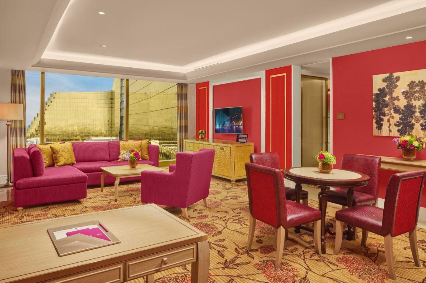 โอะกะดะ มะนิลา Hotel ปาไซ ภายนอก รูปภาพ A suite at Wynn Las Vegas